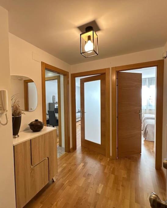 Studio 14 + Garaje Incluido. Nuevo, Elegante, Acogedor. Haro Exteriör bild
